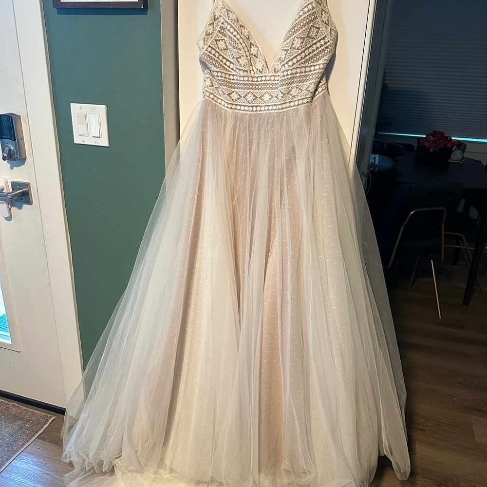 BHLDN Cream and White Wedding Dress